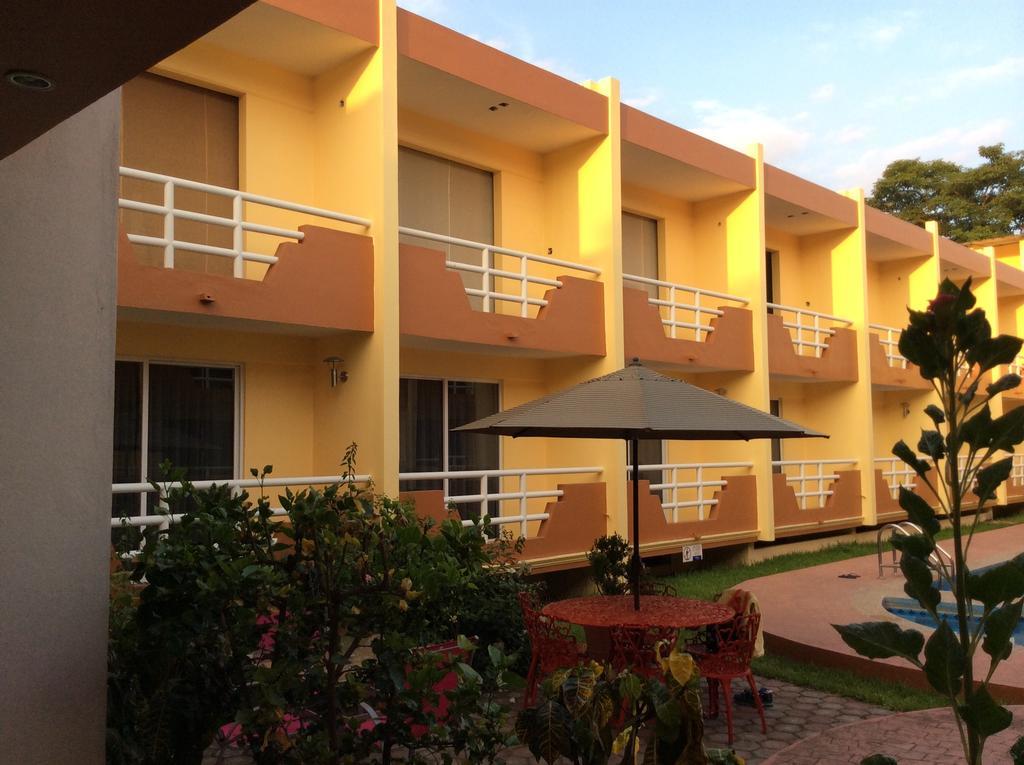 Hotel La Media Luna Inn Huejutla de Reyes Exterior photo